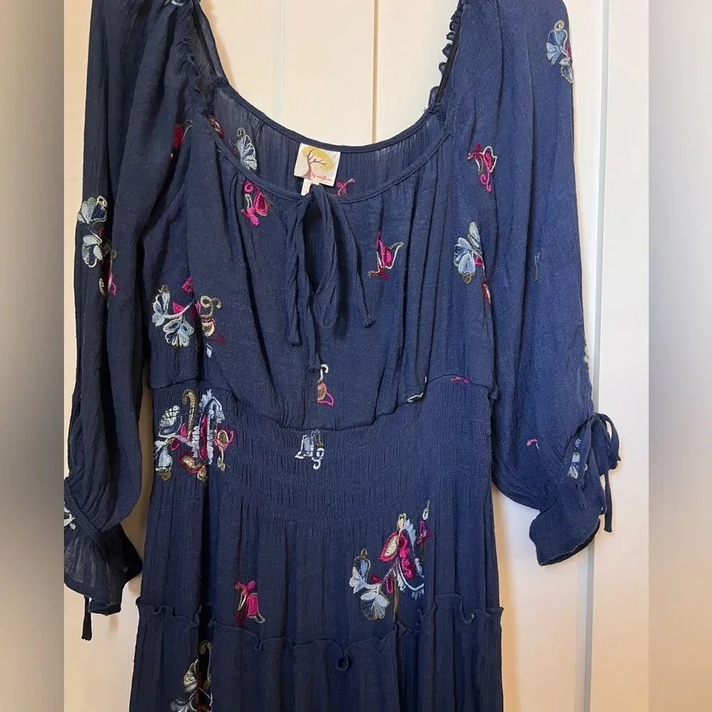 Fig and Flower Blue Embroidered Floral Tiered Modern Boho Maxi Peasant Dress L